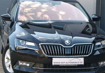 Skoda Superb 123.000 km 18.399 &euro; Asslar-Werdorf 35614