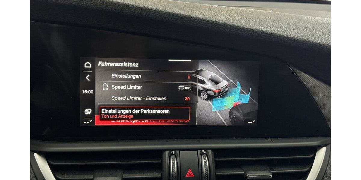 Alfa Romeo Giulia 2.0 Veloce Q4 Turbo Panoramadach Xenon 43.300 km 32.970 &euro; Lich 35423