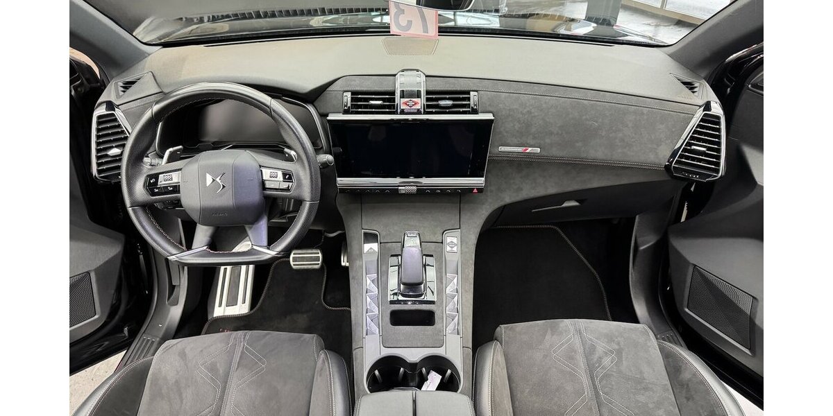 DS Automobiles DS7 Crossback 300 4x4 Performance Line 1.Hand 133.100 km 19.660 &euro; Lich 35423