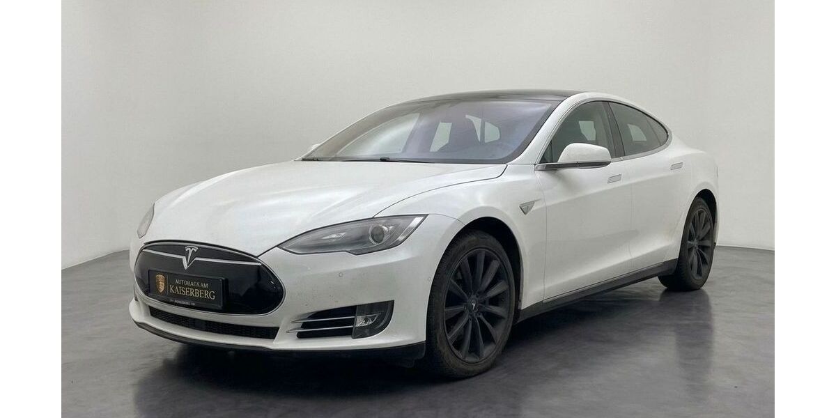 Tesla Model S 256.500 km 26.500 &euro; Gießen 35396