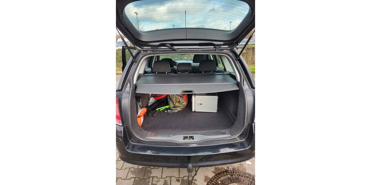 Opel Astra 127.000 km 3.500 &euro; Langgöns 35428