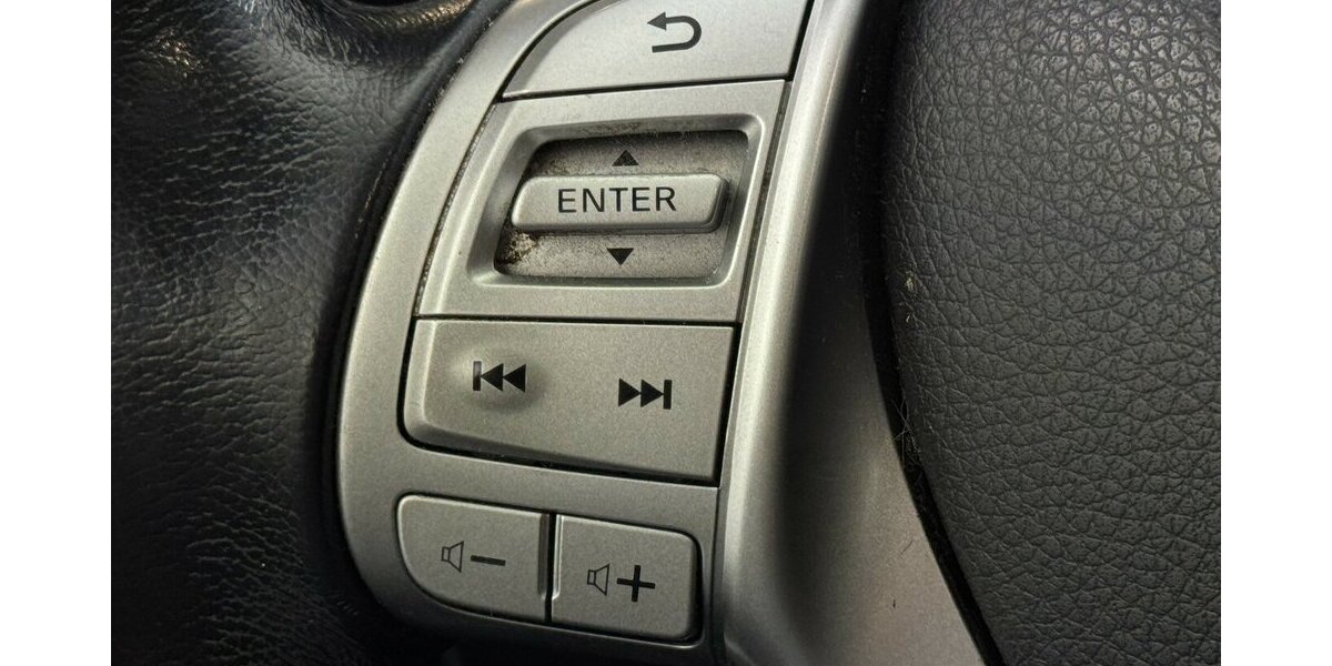 Nissan X-Trail 1.6 D Acenta 4x4 AHK Sitzheizung Navi 192.300 km 9.270 &euro; Lich 35423