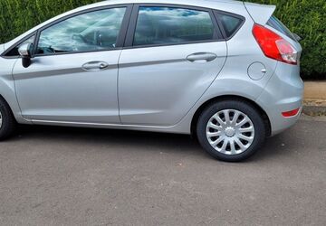 Ford Fiesta 122.350 km 5.600 &euro; Marburg 35043
