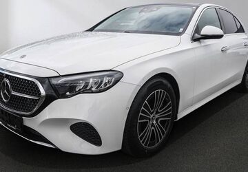 Mercedes-Benz E 200 12.159 km 45.770 &euro; Friedberg 61169