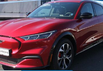 Ford Mustang Mach-E 16.800 km 29.980 &euro; Mittenaar 35756