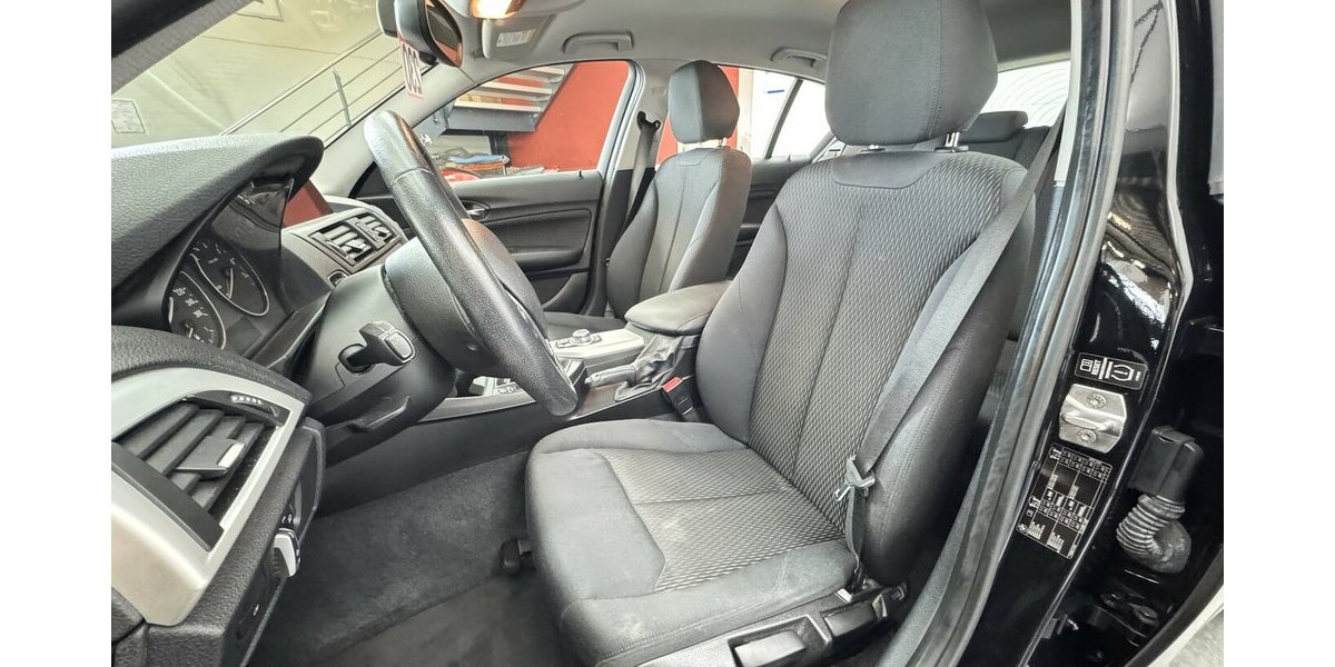 BMW 116i Navigation Sitzheizung BT PDC 111.610 km 8.960 &euro; Lich 35423