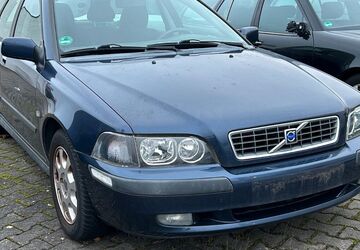 Volvo V40 200.000 km 999 &euro; Münzenberg Gambach 35516