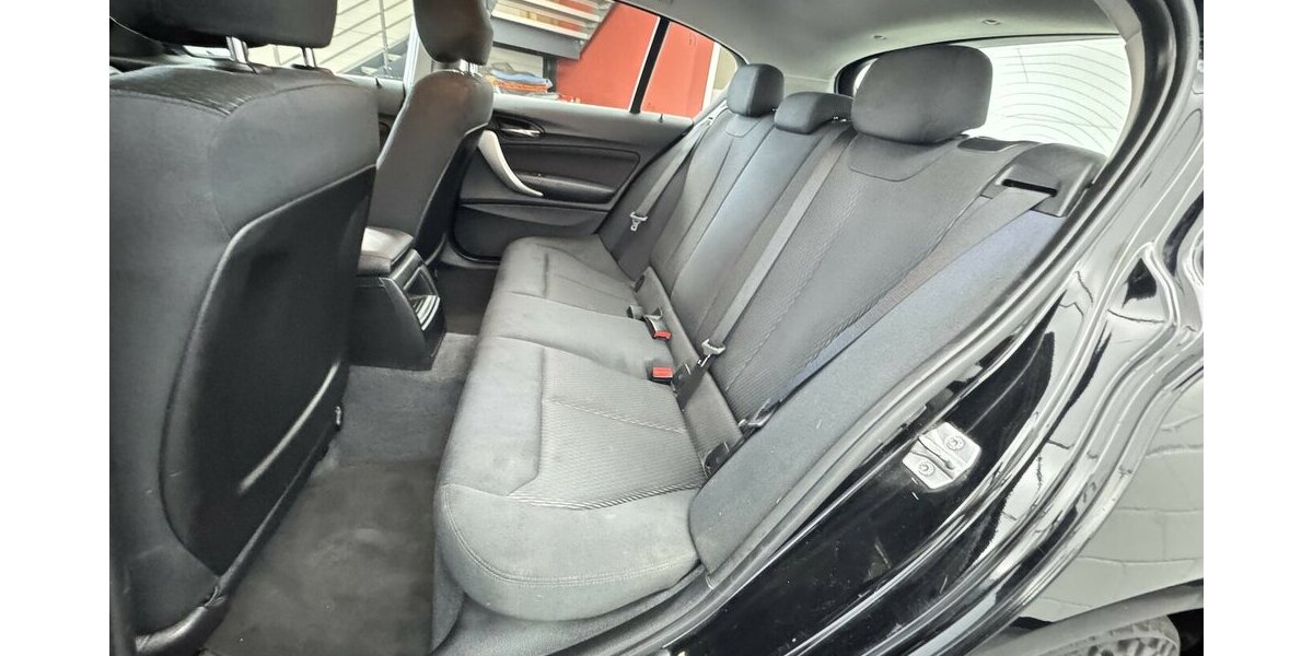 BMW 116i Navigation Sitzheizung BT PDC 111.610 km 9.690 &euro; Lich 35423