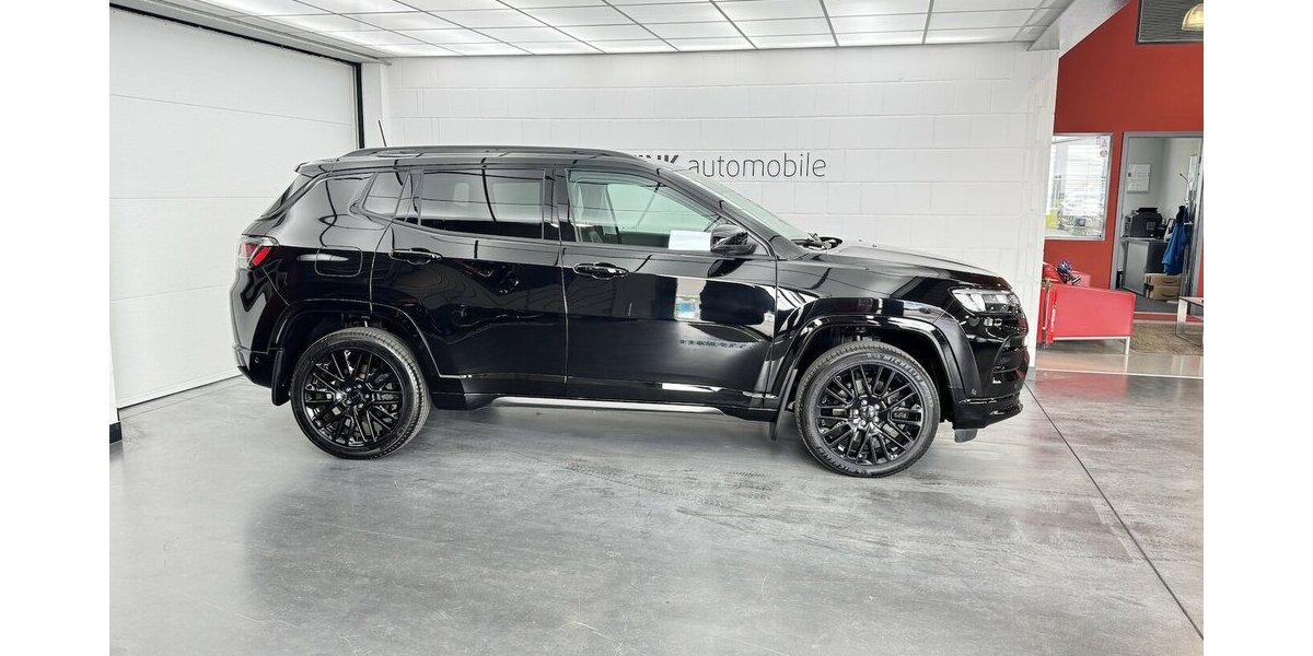 Jeep Compass S Plug-IN Hybrid 4WD 1.Hand Panoramadach 26.460 km 27.450 &euro; Lich 35423