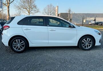 Hyundai i30 30.000 km 14.500 &euro; Lollar 35457