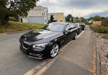 BMW 750 131.800 km 22.990 &euro; Braunfels 35619
