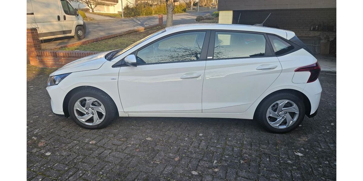 Hyundai i20 33.676 km 11.500 &euro; Wetzlar 35586