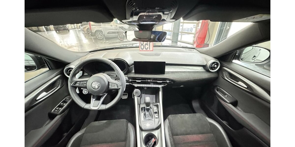 Alfa Romeo Tonale 1.5 VGT Veloce 48 V Hybrid LED 3.300 km 31.880 &euro; Lich 35423