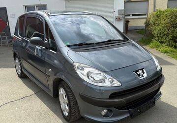Peugeot 1007 81.000 km 2.999 &euro; Wetzlar 35576