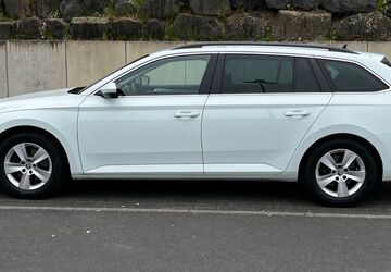 Skoda Superb 128.000 km 14.100 &euro; Gießen 35396