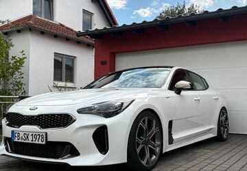 Kia Stinger 71.000 km 29.990 &euro; Wölfersheim 61200