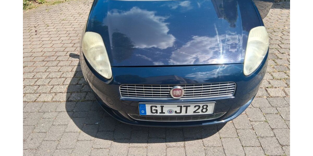 Fiat Grande Punto 105.000 km 900 &euro; Gießen 35398