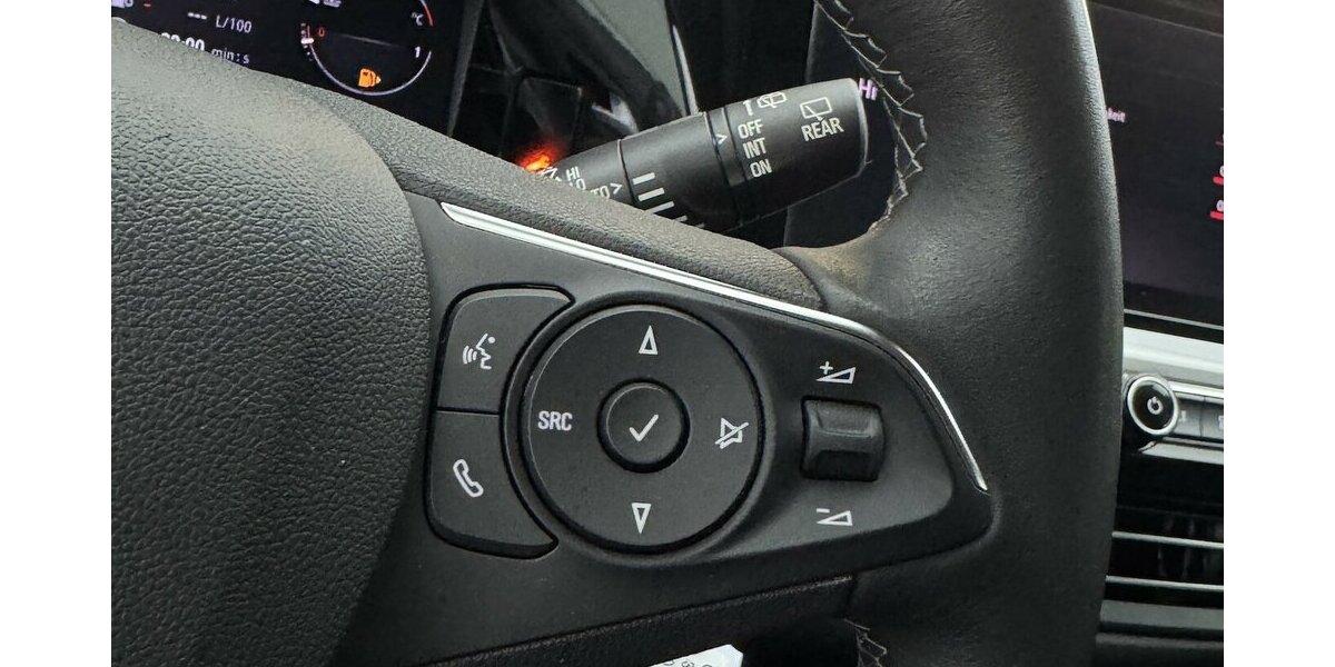 Opel Grandland GS Line 1.2 Turbo 130 LED Carplay Navi 8.700 km 20.680 &euro; Lich 35423