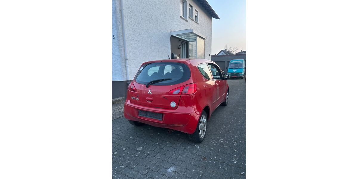 Mitsubishi Colt 217.318 km 1.000 &euro; Garbenteich 35415
