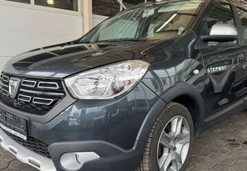 Dacia Lodgy 100.000 km 11.999 &euro; Münzenberg Gambach 35516