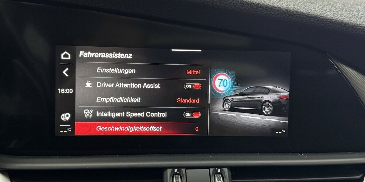 Alfa Romeo Giulia 2.0 Veloce Q4 Turbo Panoramadach Xenon 43.300 km 32.970 &euro; Lich 35423