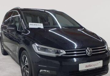 VW Touran 156.018 km 17.689 &euro; Fernwald-Steinbach 35463