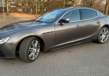 Maserati Ghibli 49.500 km 30.500 &euro; Marburg / Lahn 35037