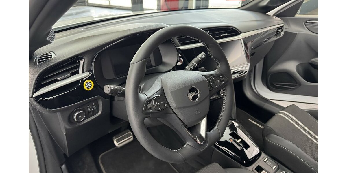 Opel Corsa GS 1.2 Turbo 1.Hand Sitzheizung Carplay 8.600 km 18.679 &euro; Lich 35423