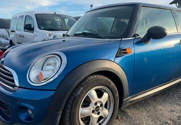 Mini ONE 124.361 km 2.999 &euro; Münzenberg Gambach 35516