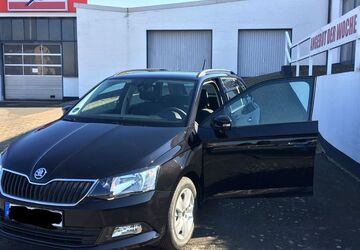 Skoda Fabia 69.000 km 9.750 &euro; Marburg 35041