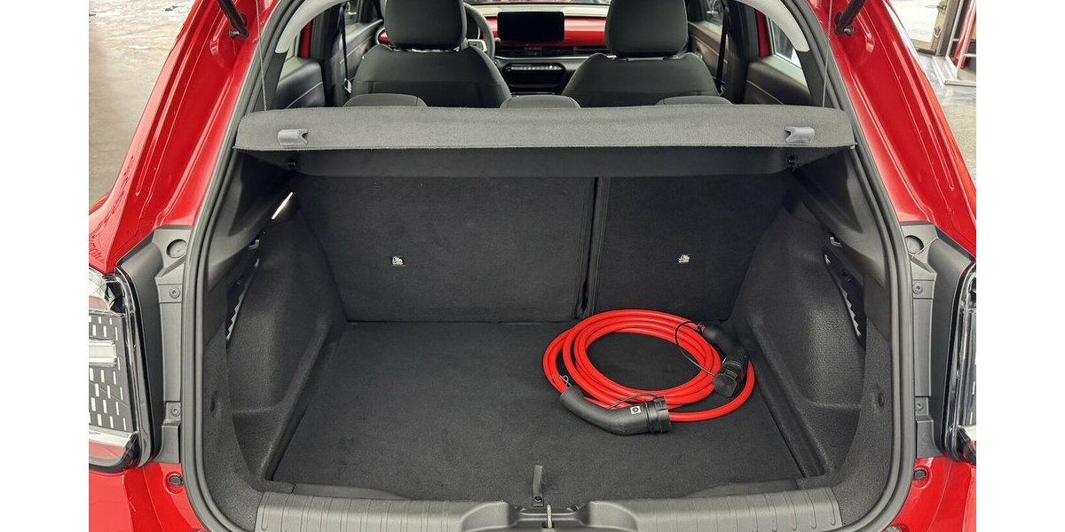 Fiat 600E Red 54 KWh 1.Hand Full LED Carplay 14.500 km 21.880 &euro; Lich 35423