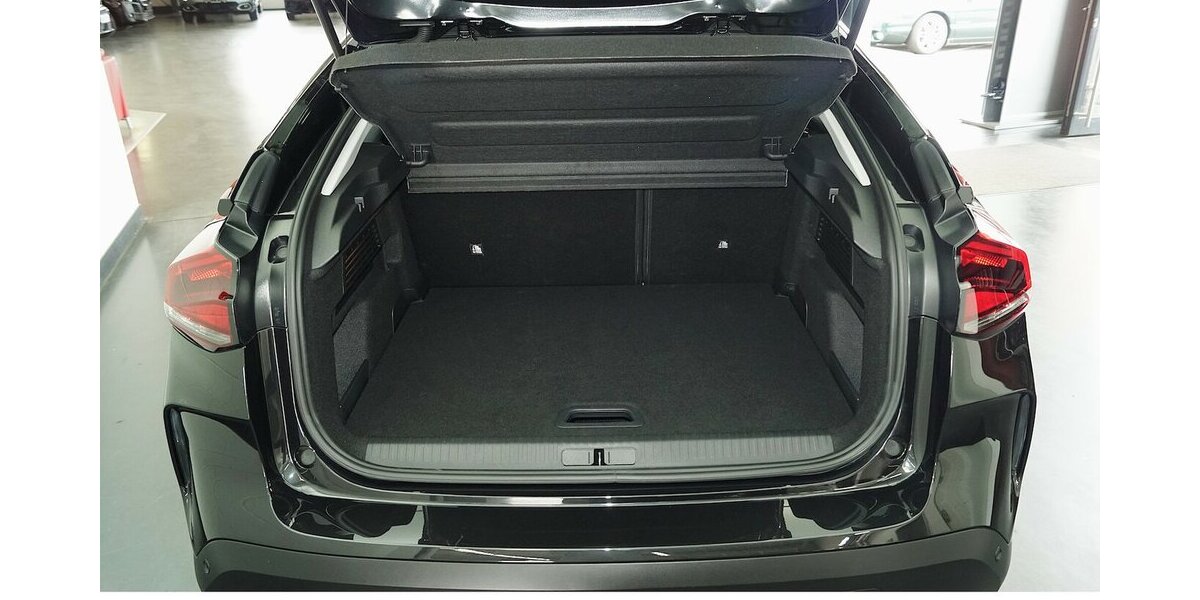 Citroen e-C4 e- 136 Shine 50 KWh LED CARPLAY 43.800 km 17.320 &euro; Lich 35423