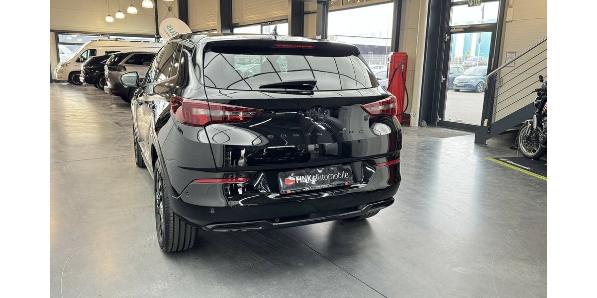 Opel Grandland GS Line 1.2 Turbo 130 LED Carplay Navi 8.700 km 20.680 &euro; Lich 35423