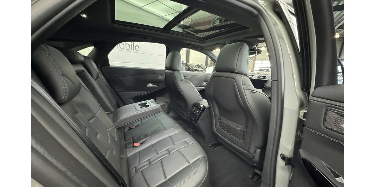 DS Automobiles DS7 Blue HDI 130 Étoile LED Nachtsicht Pano 29.800 km 28.990 &euro; Lich 35423