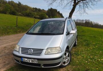 VW Sharan 360.000 km 2.000 &euro; Gießen 35390