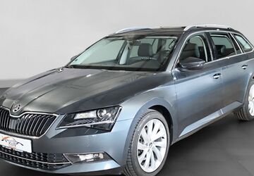 Skoda Superb 122.500 km 17.990 &euro; Leun 35638