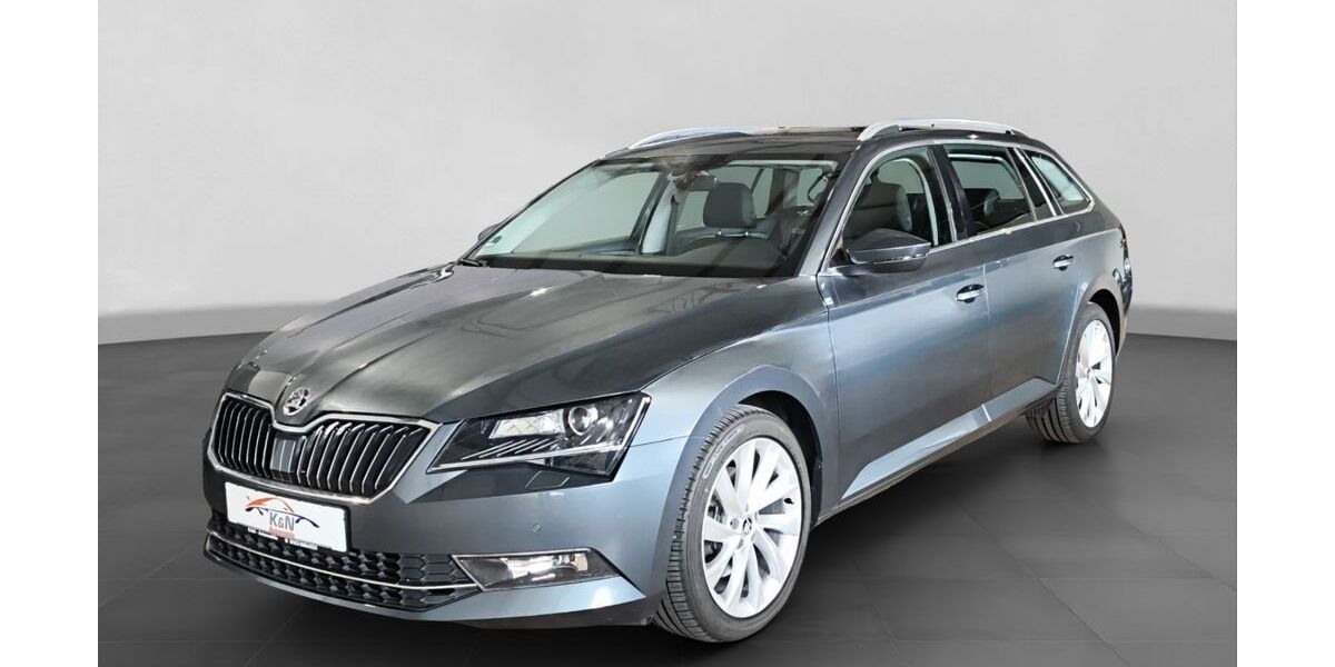 Skoda Superb 122.500 km 17.990 &euro; Leun 35638