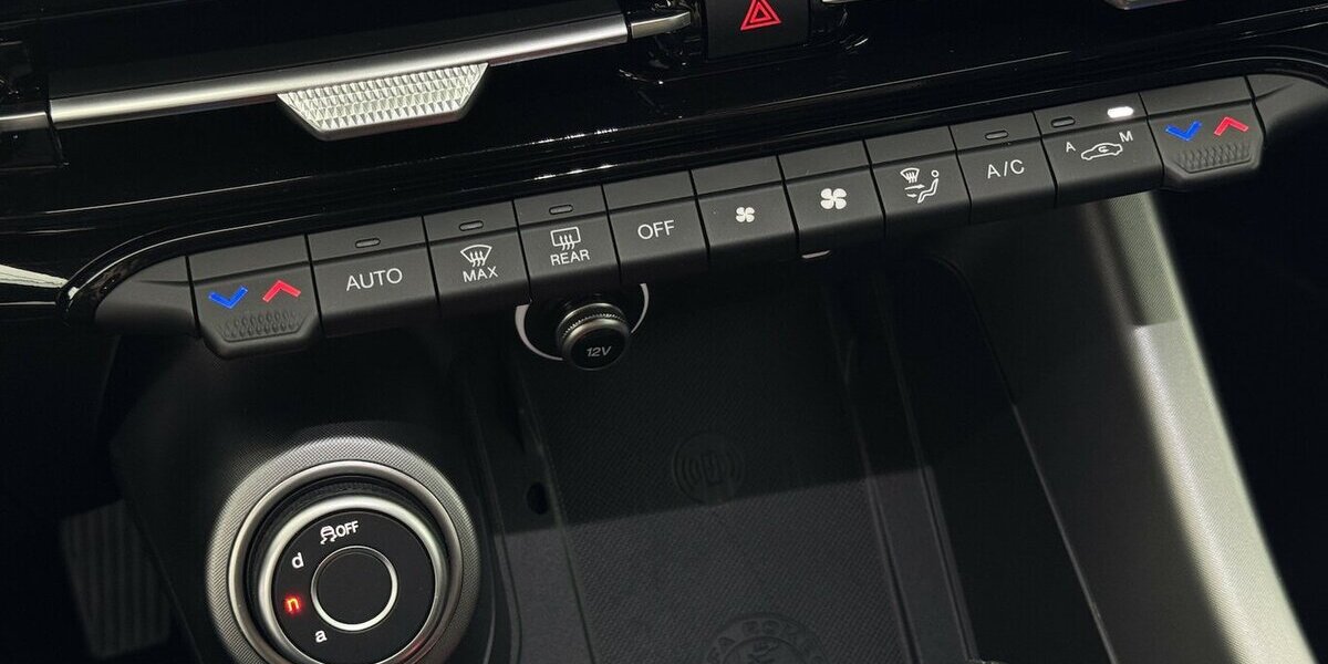 Alfa Romeo Tonale 1.6 VGT-D Sprint ACC Sitzheizung 9.800 km 23.285 &euro; Lich 35423