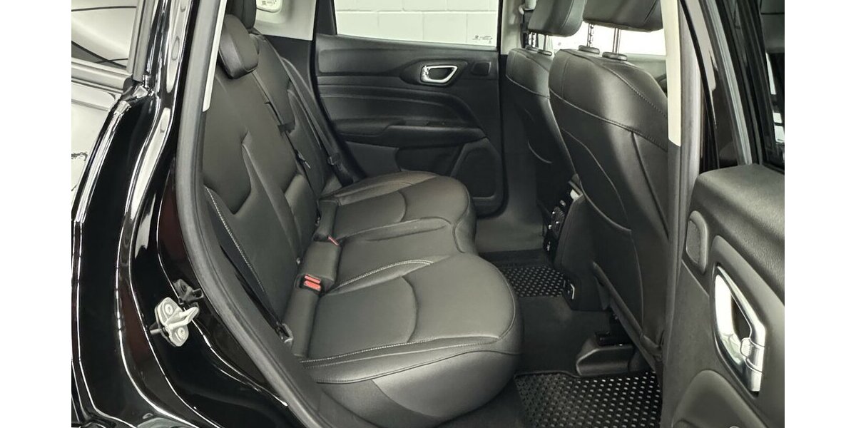 Jeep Compass S Plug-IN Hybrid 4WD 1.Hand Panoramadach 26.460 km 27.450 &euro; Lich 35423