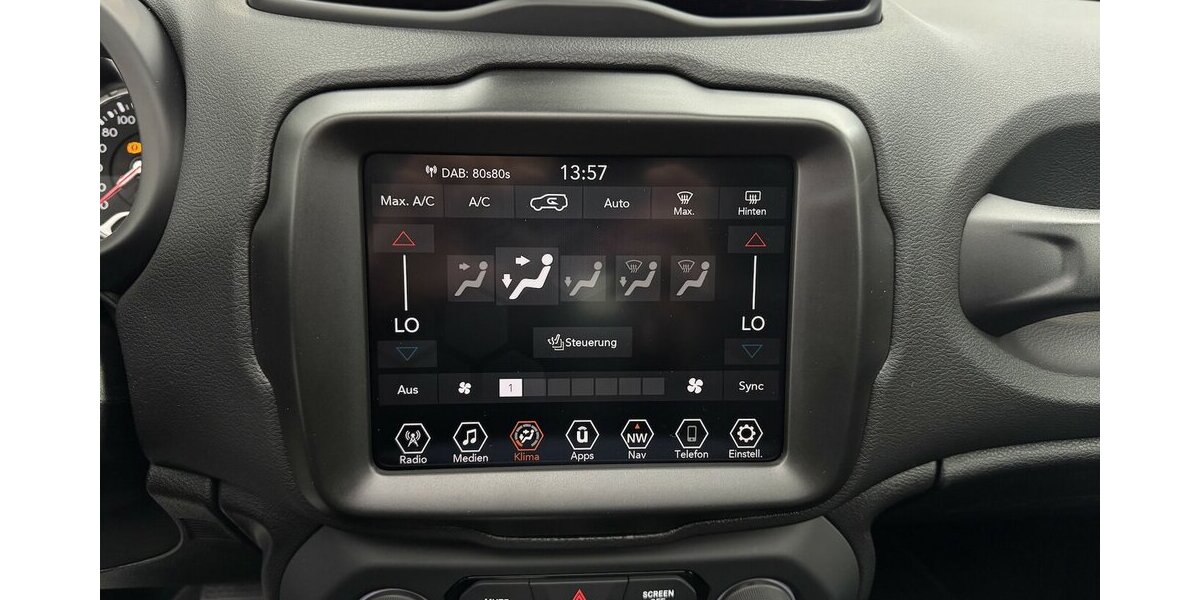 Jeep Renegade 1.5 Mild-Hybrid Limited Panoramadach 15.835 km 21.590 &euro; Lich 35423