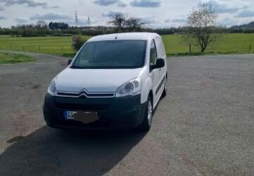 Citroen Berlingo 205.000 km 7.950 &euro; Staufenberg 35460