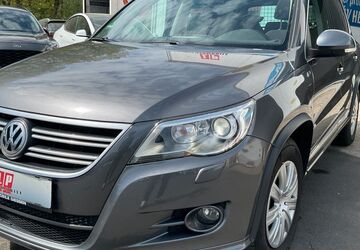 VW Tiguan 250.976 km 7.490 &euro; Giessen 35394