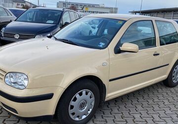 VW Golf 122.000 km 4.444 &euro; Butzbach 35510