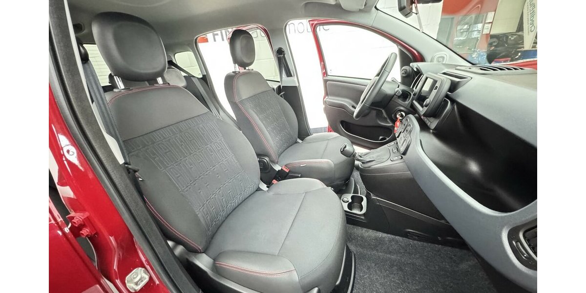 Fiat Panda Cross Red 1.0 Hybrid 1.Hand Neuwertig! 1.600 km 14.220 &euro; Lich 35423