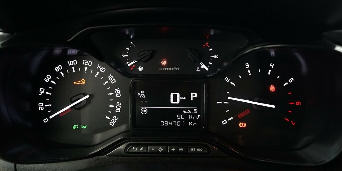 Citroen C3 Max PureTech 110 EAT6 CarPlay FULL LED 34.696 km 14.490 &euro; Lich 35423