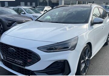Ford Focus 6.901 km 35.590 &euro; Marburg 35043