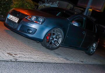 VW Golf 144.000 km 7.999 &euro; Gießen 35394